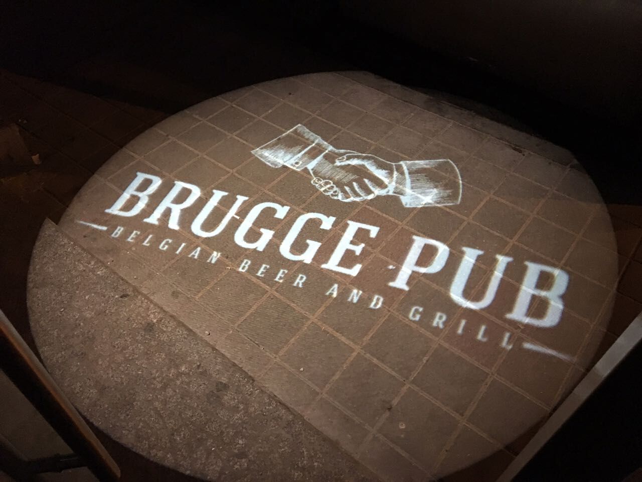 logo projection outdoor